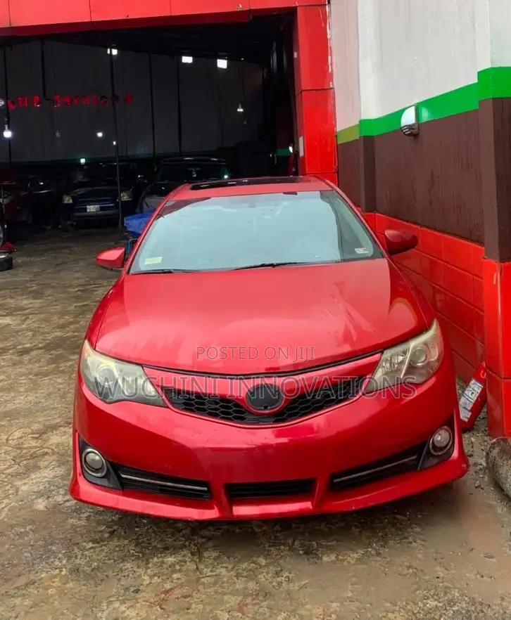 Toyota Camry SE Sport 4dr Sedan (2.5L 4cyl 6A) 2014 Red