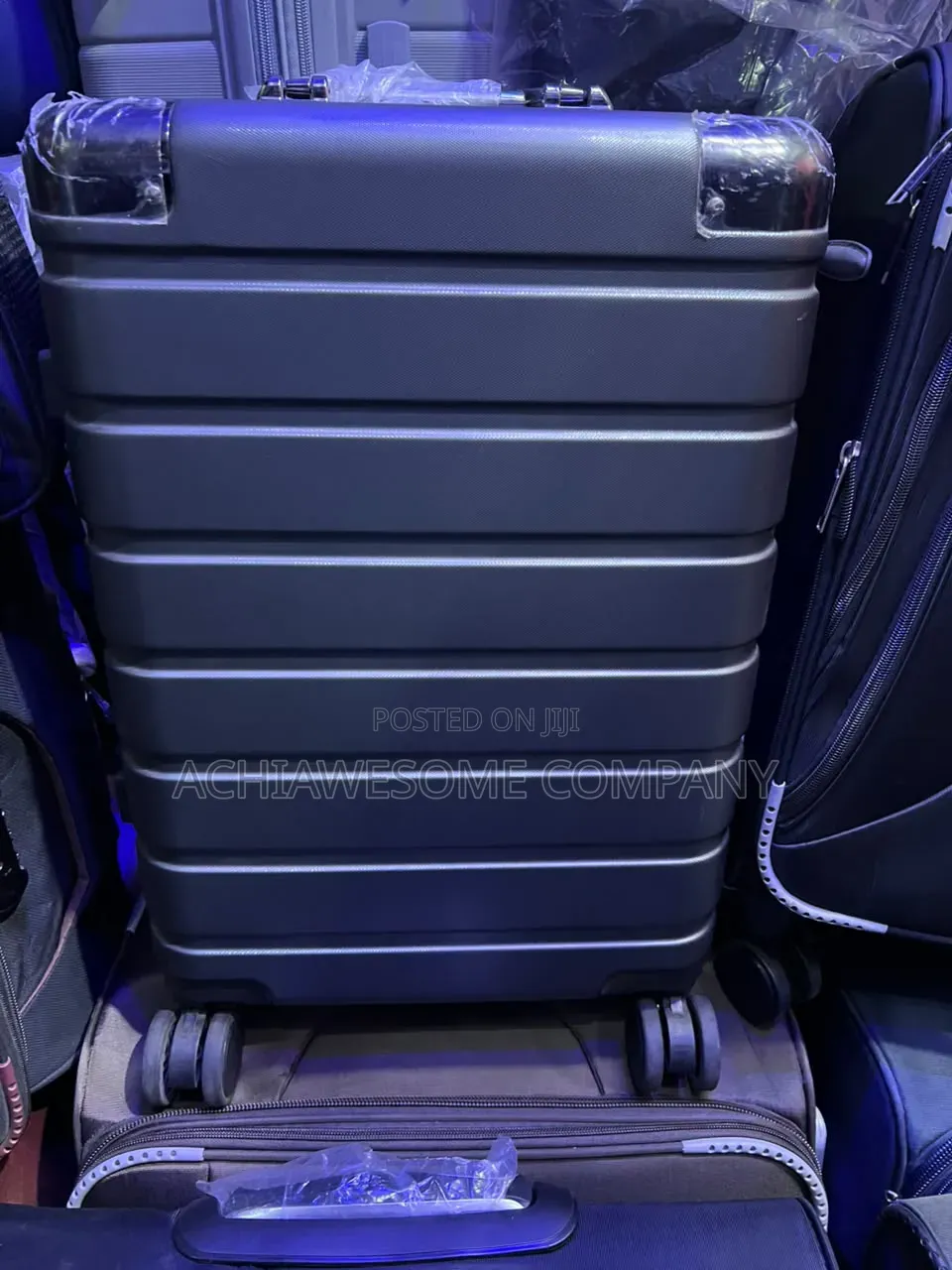 Carrying on Aluminum Frame Luggage