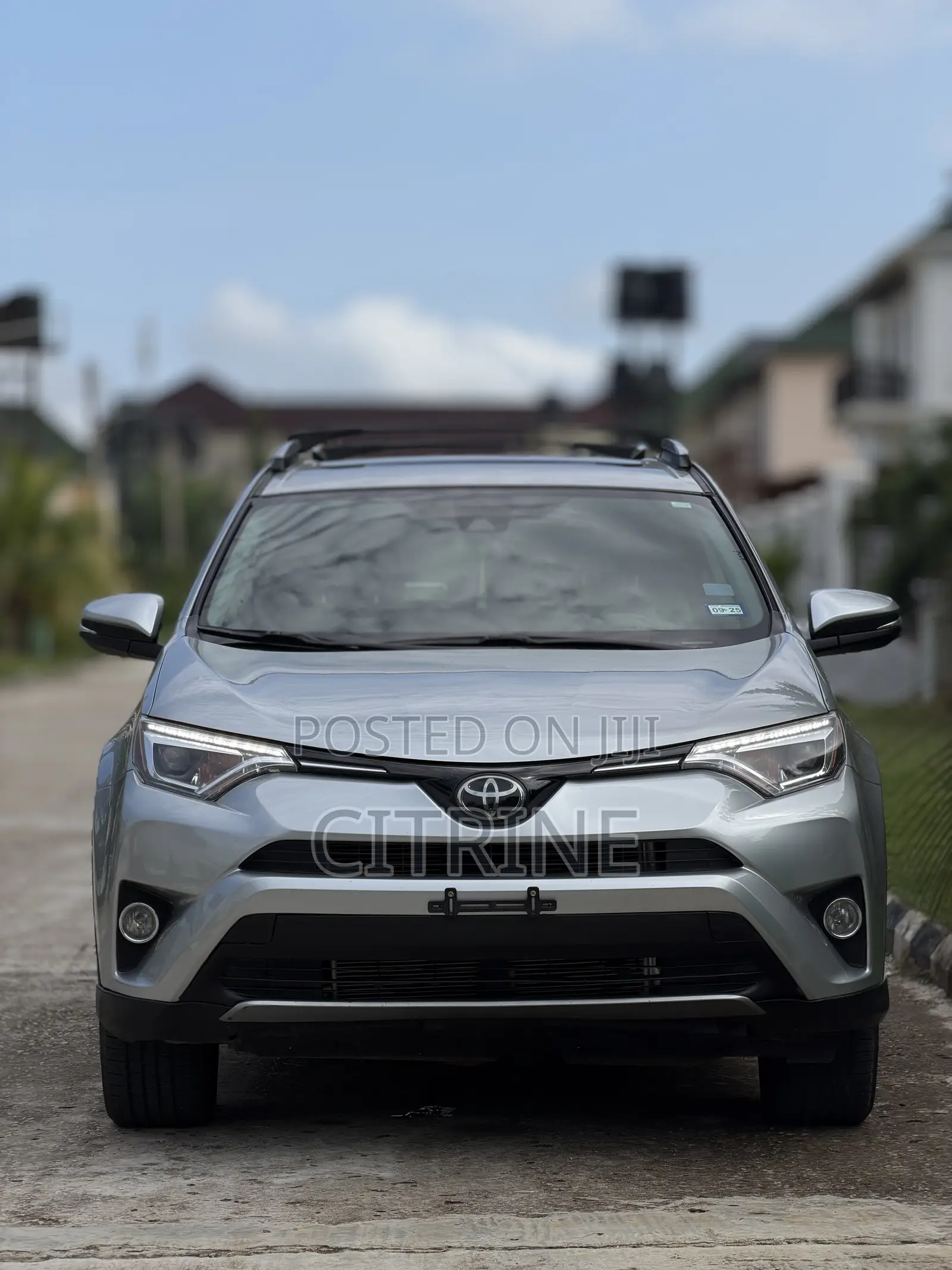 Toyota RAV4 Limited 4dr SUV (2.5L 4cyl 6A) 2018 Silver