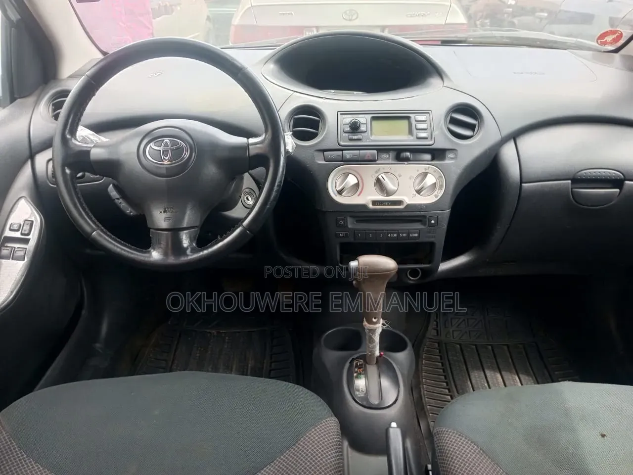 Toyota Yaris 2004 Silver
