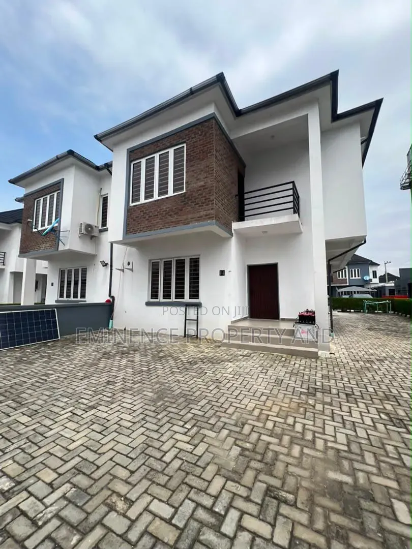 3bdrm Duplex in Lekki Expressway for rent