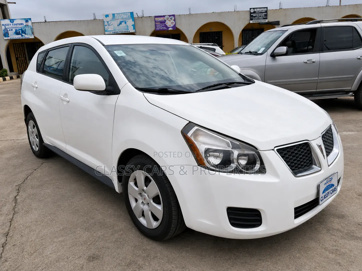 Pontiac Vibe 2009 White
