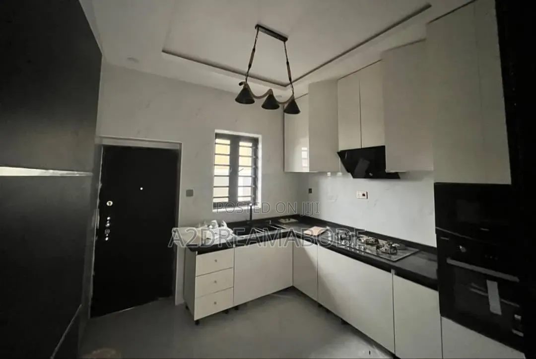 4bdrm Duplex in Olowora, Magodo Isheri for rent