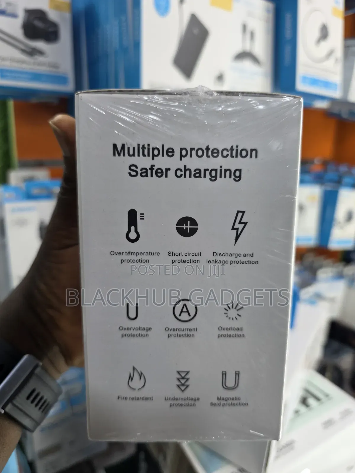 The Lion Desktop Gan Charger 800W