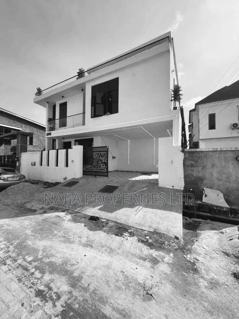 4bdrm Duplex in Orchid, Ikota for rent