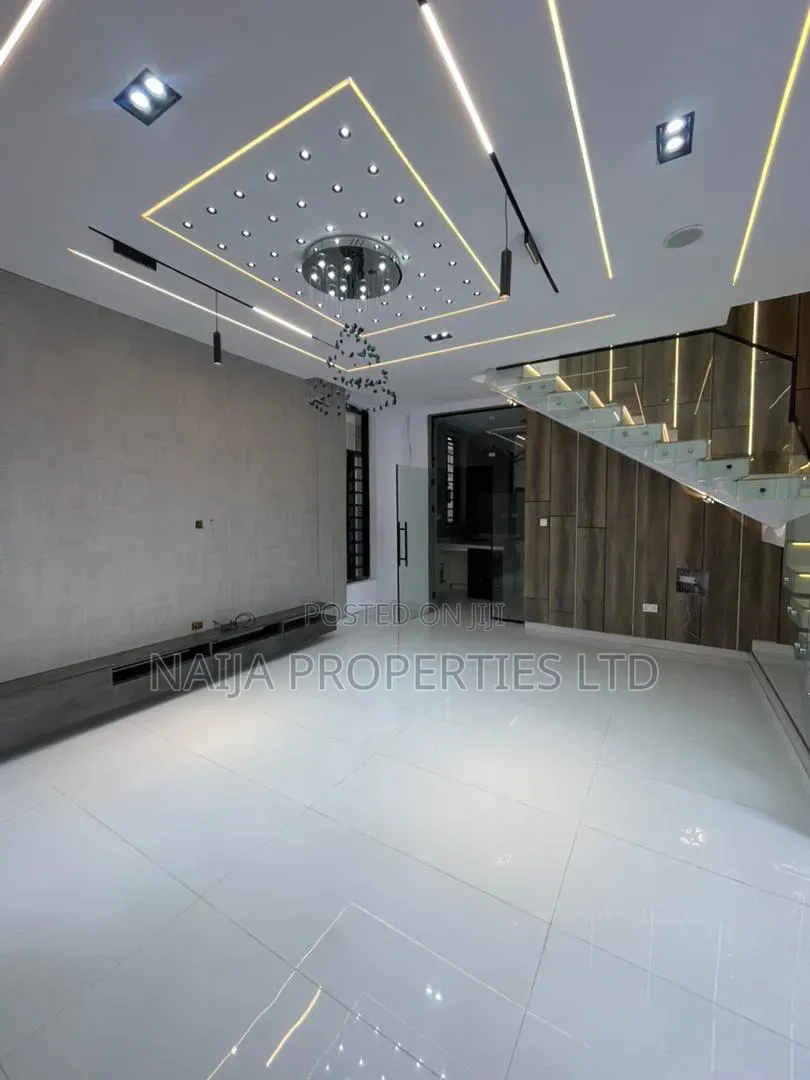 4bdrm Duplex in Orchid, Ikota for rent