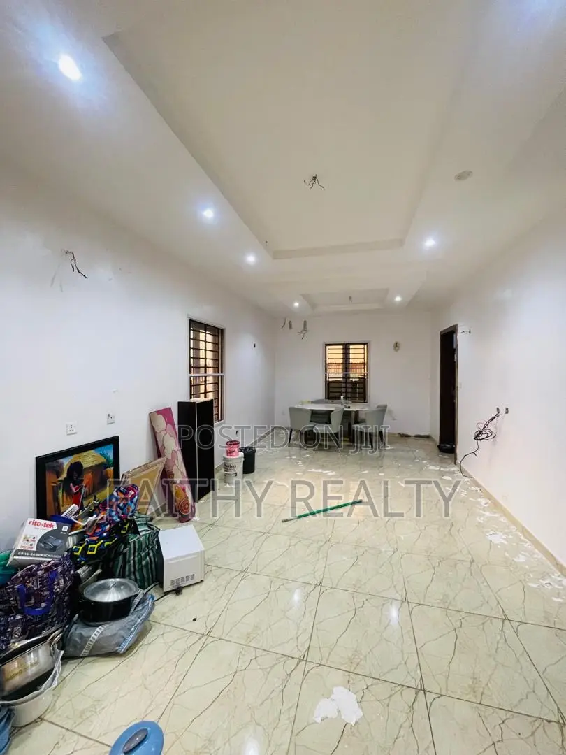 4bdrm Duplex in Ikota for rent