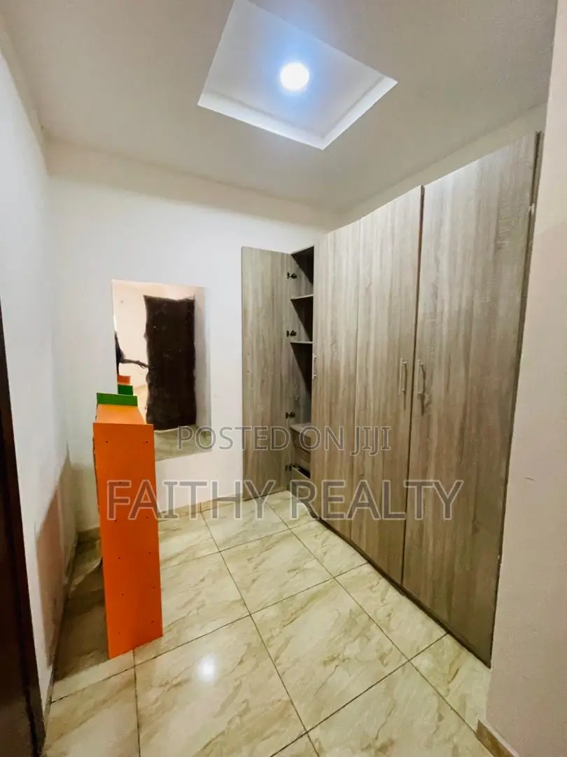 4bdrm Duplex in Ikota for rent