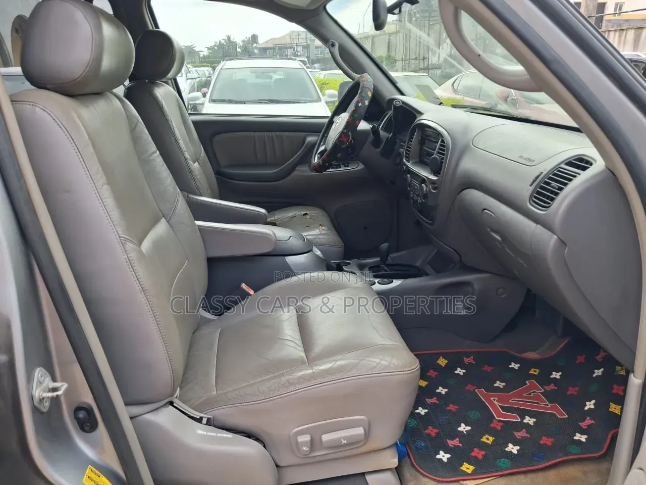Toyota Sequoia Limited 4dr SUV 4WD (4.7L 8cyl 4A) 2004 Gray