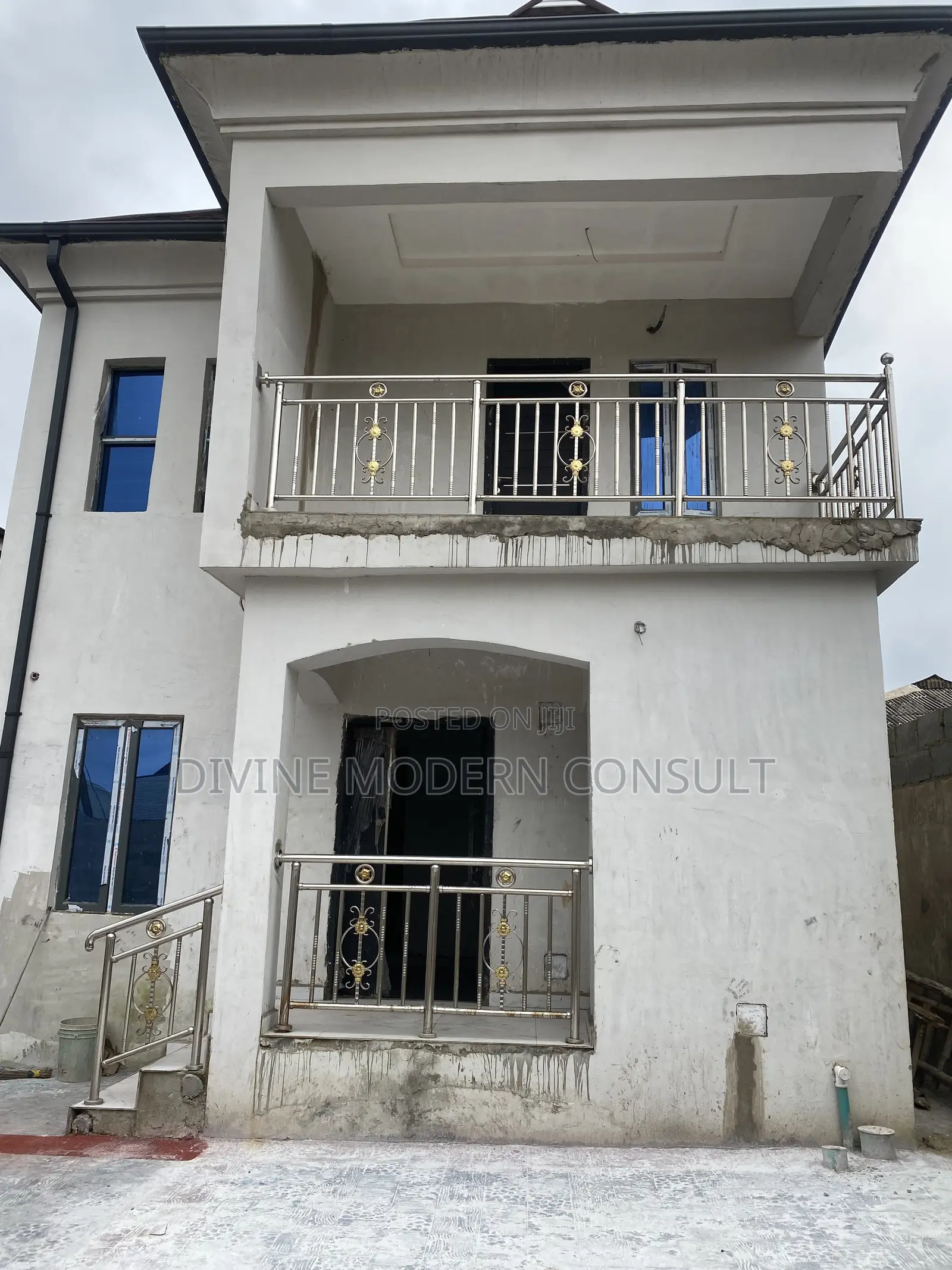 4bdrm Duplex in Lagos State for sale