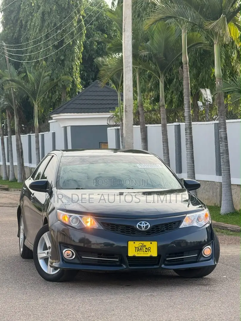 Toyota Camry 2013 Black