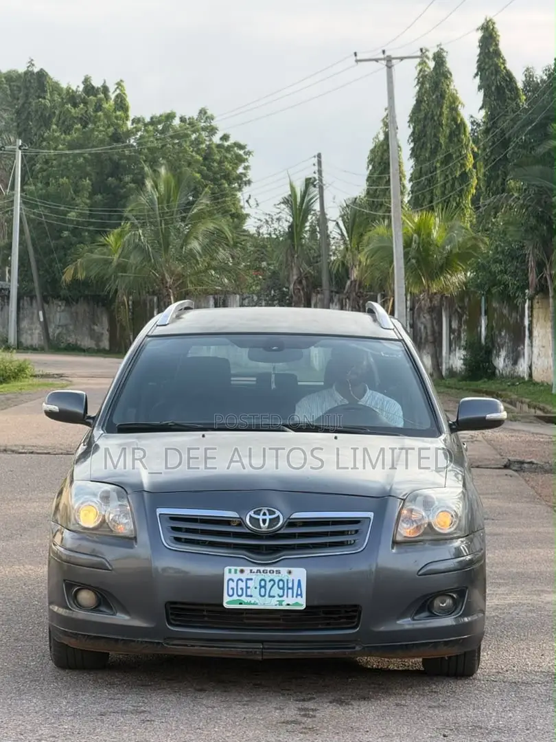 Toyota Avensis 2007 Gray