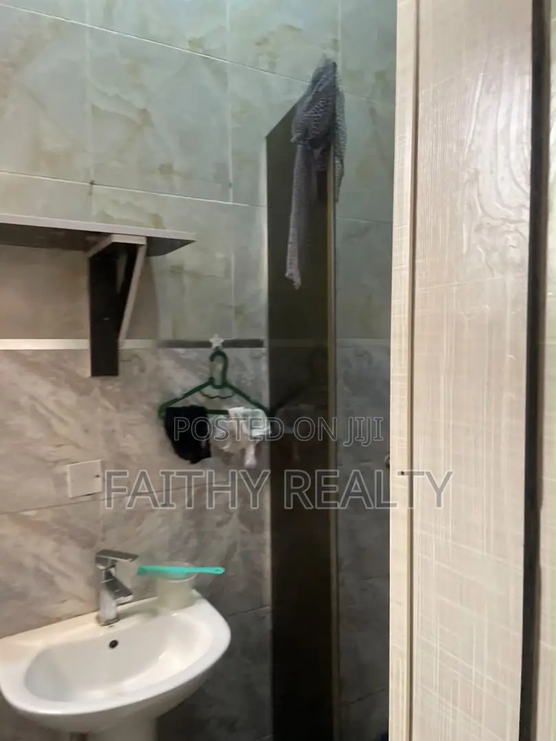 1bdrm Apartment in Ikota for rent