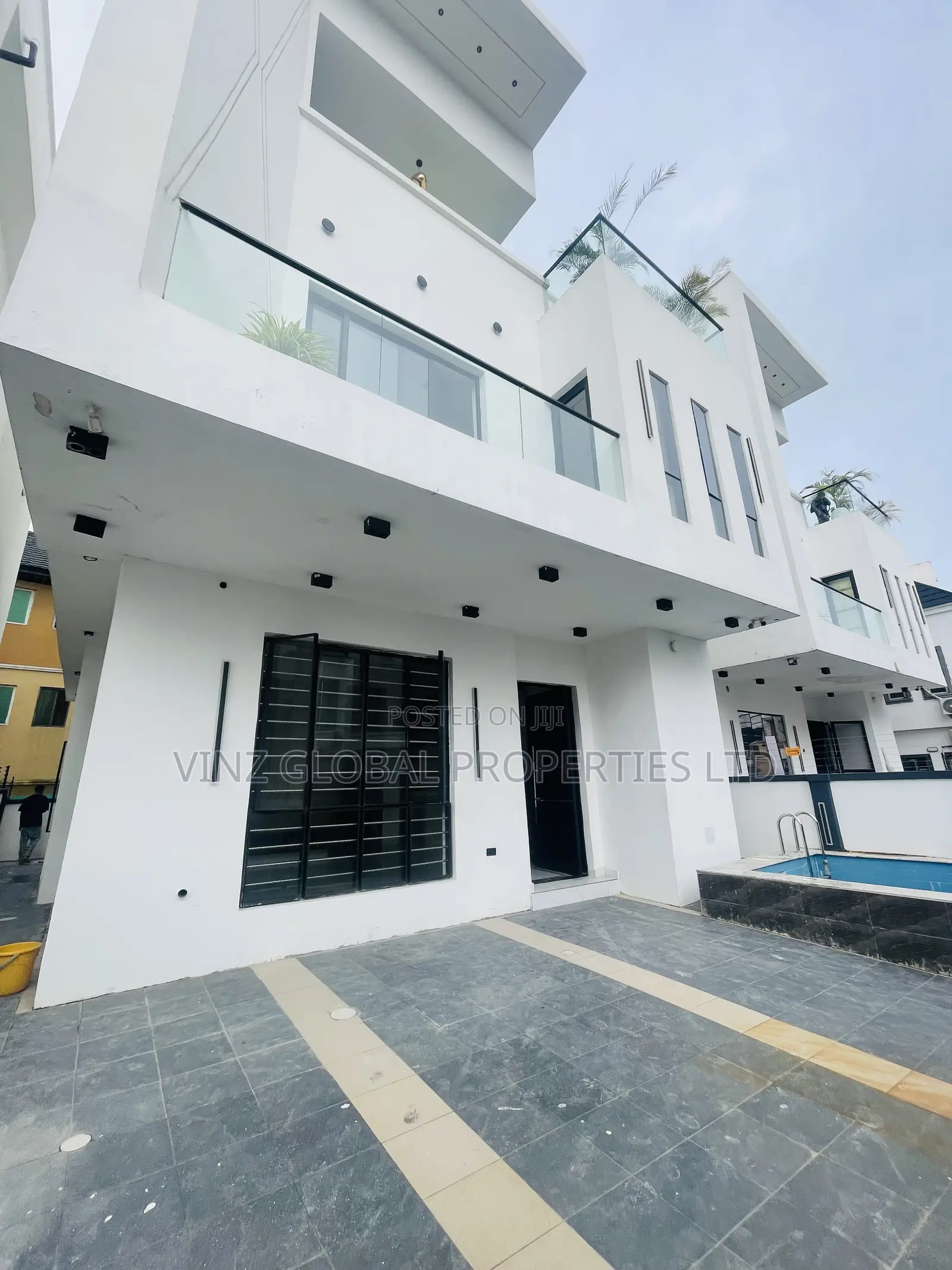 5bdrm Duplex in Lekki for sale