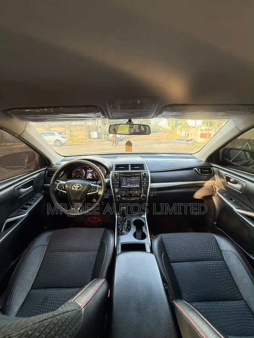 Toyota Camry 2016 Black