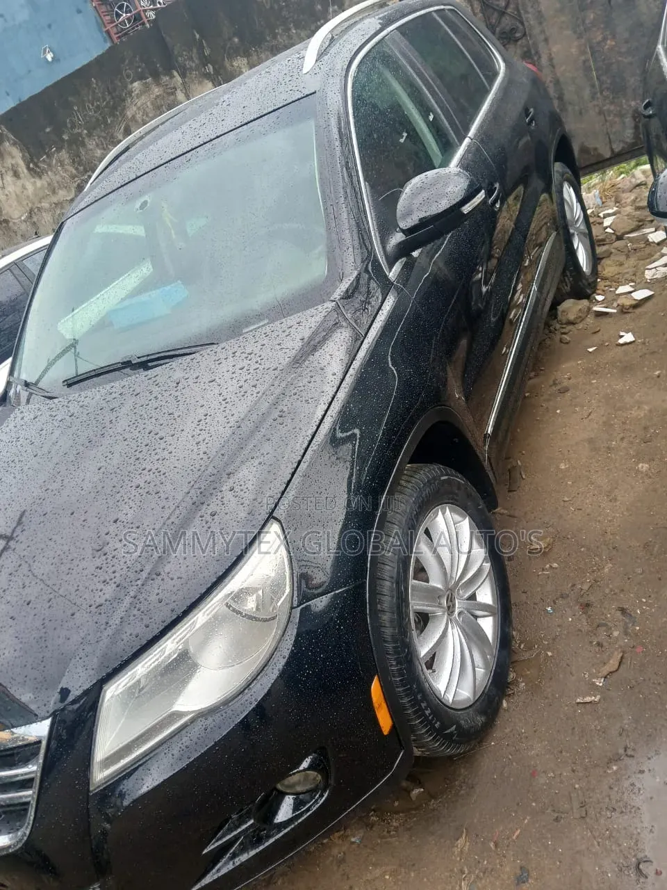 Volkswagen Tiguan 2010 Black