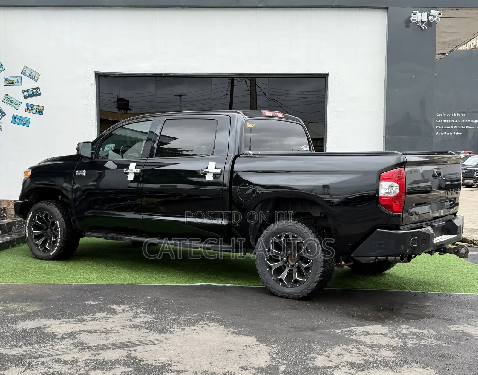 Toyota Tundra 2015 Black
