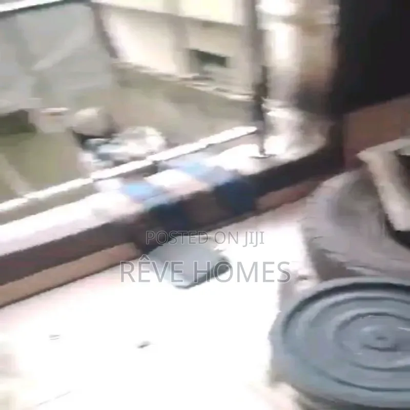 Mini Flat in Adekunle for rent