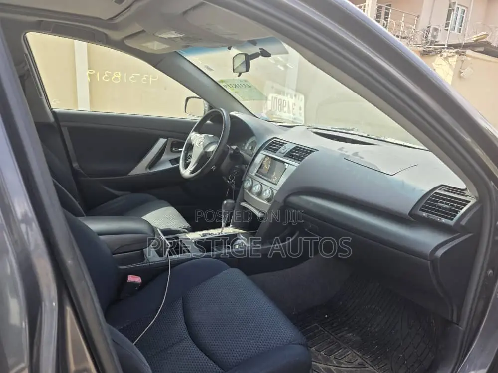Toyota Camry 2009 Gray