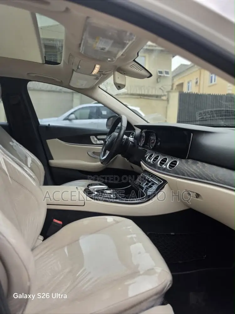 Mercedes-Benz E300 4Matic AWD Sedan (2.0L 4cyl 9A) 2017 White