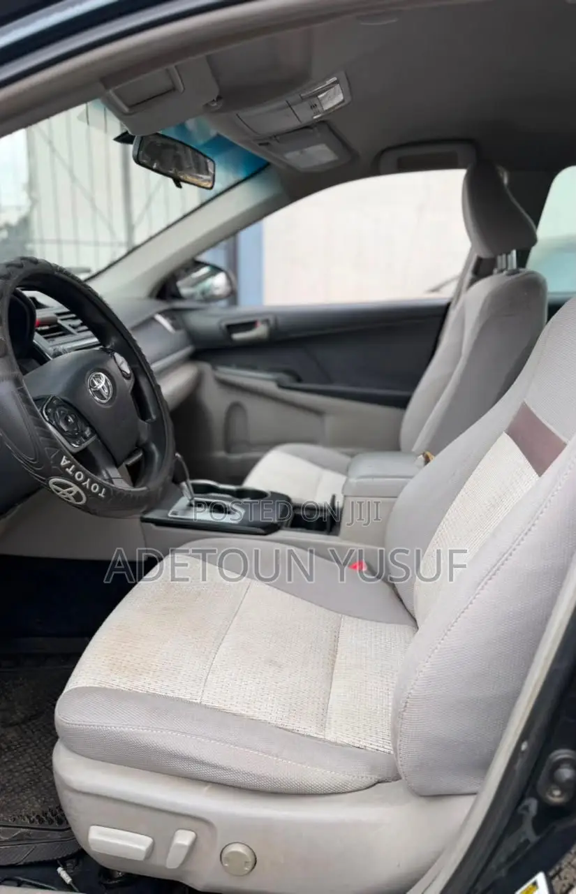 Toyota Camry LE 4dr Sedan (2.5L 4cyl 6A) 2013 Black
