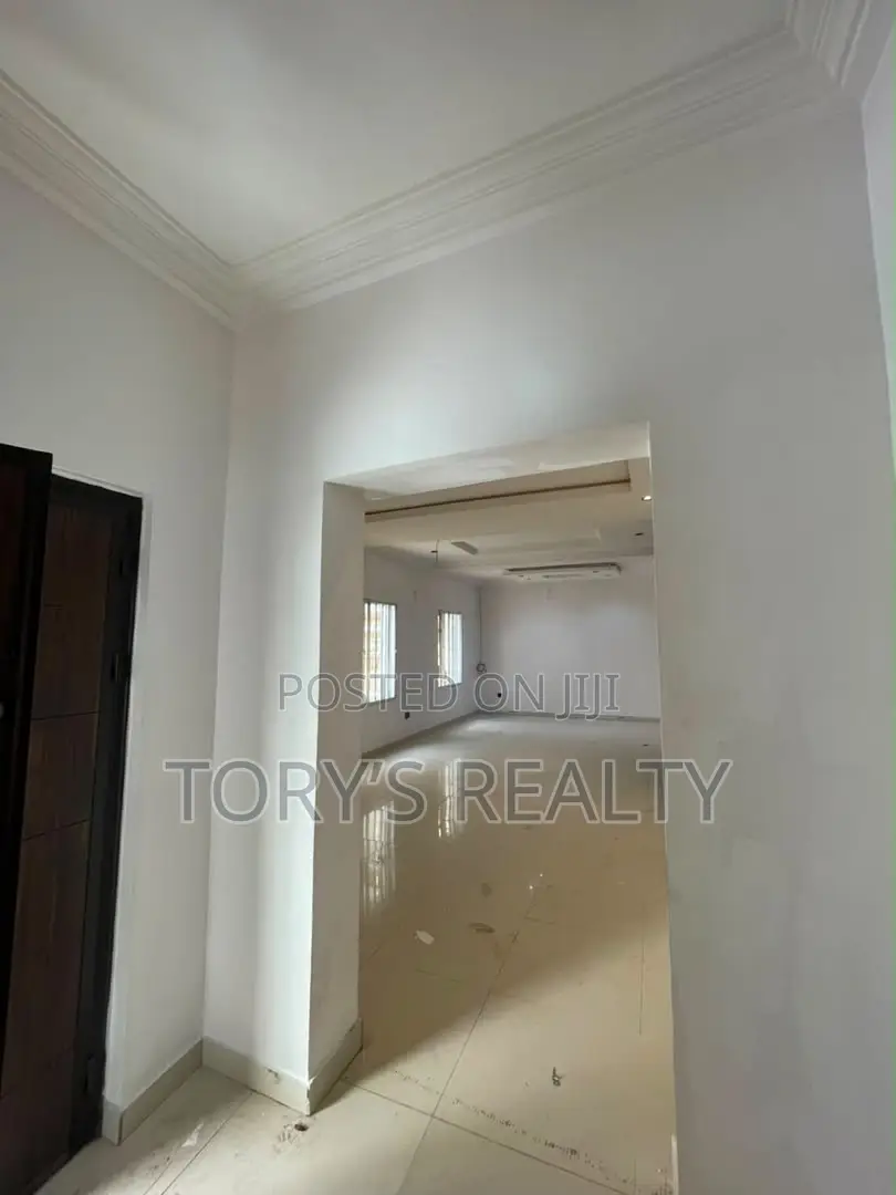 Studio Apartment in Lekki Phase 2 for rent
