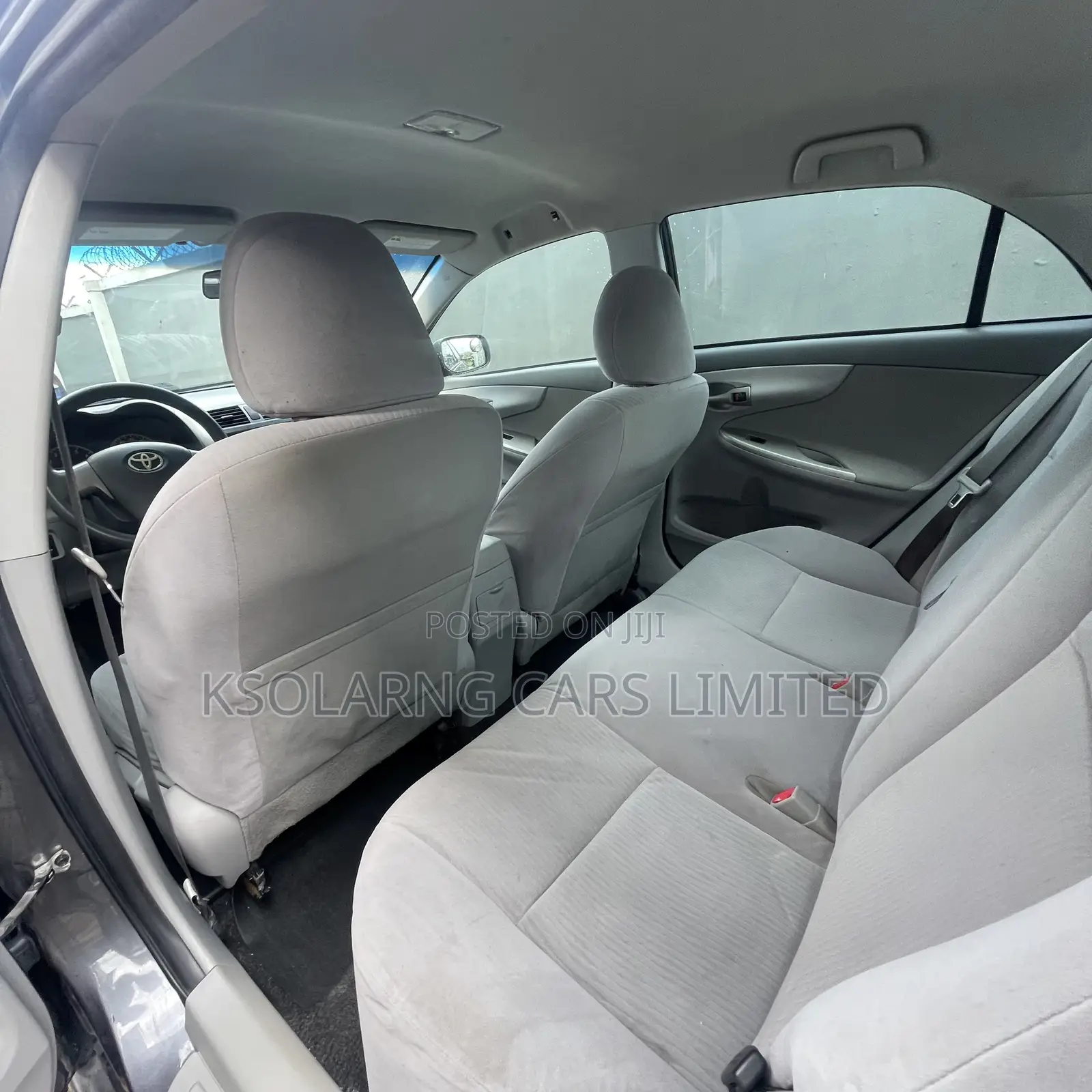 Toyota Corolla LE 4dr Sedan (1.8L 4cyl 4A) 2010 Gray