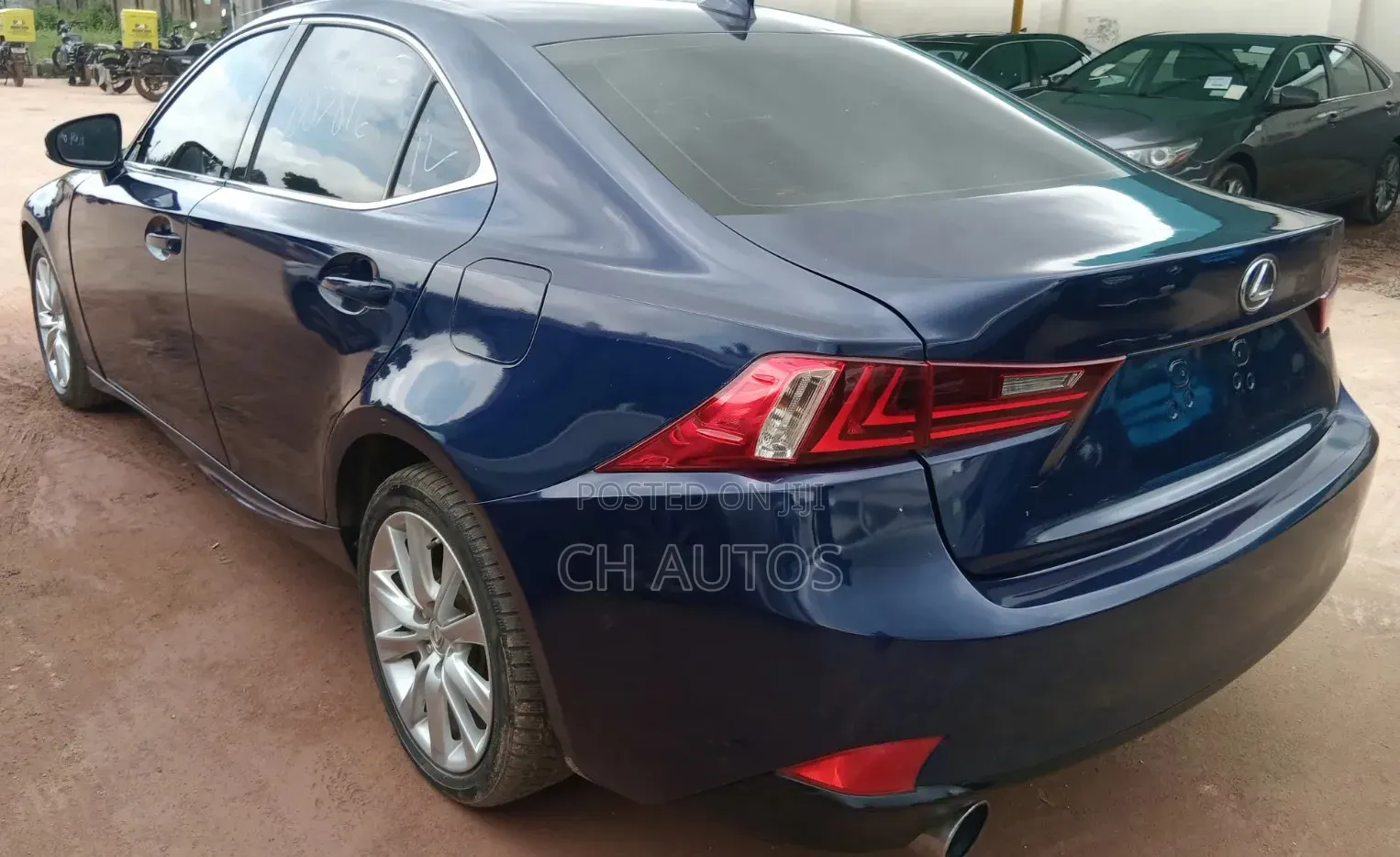 Lexus IS 250 4WD 2014 Blue