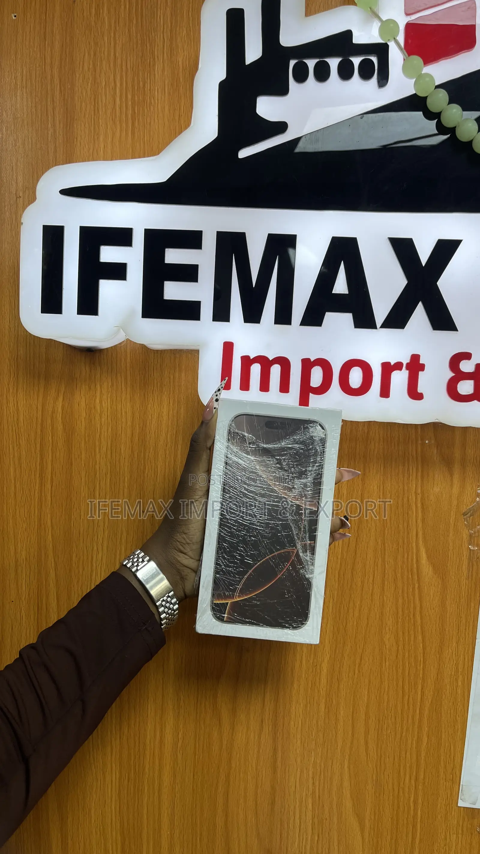 New Apple iPhone 16 Pro Max 256 GB Gray