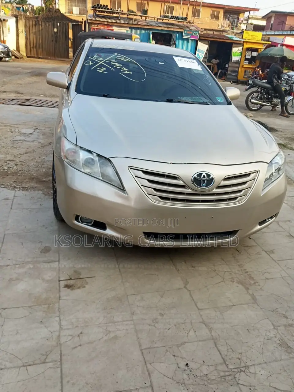 Toyota Camry 2008 Gold