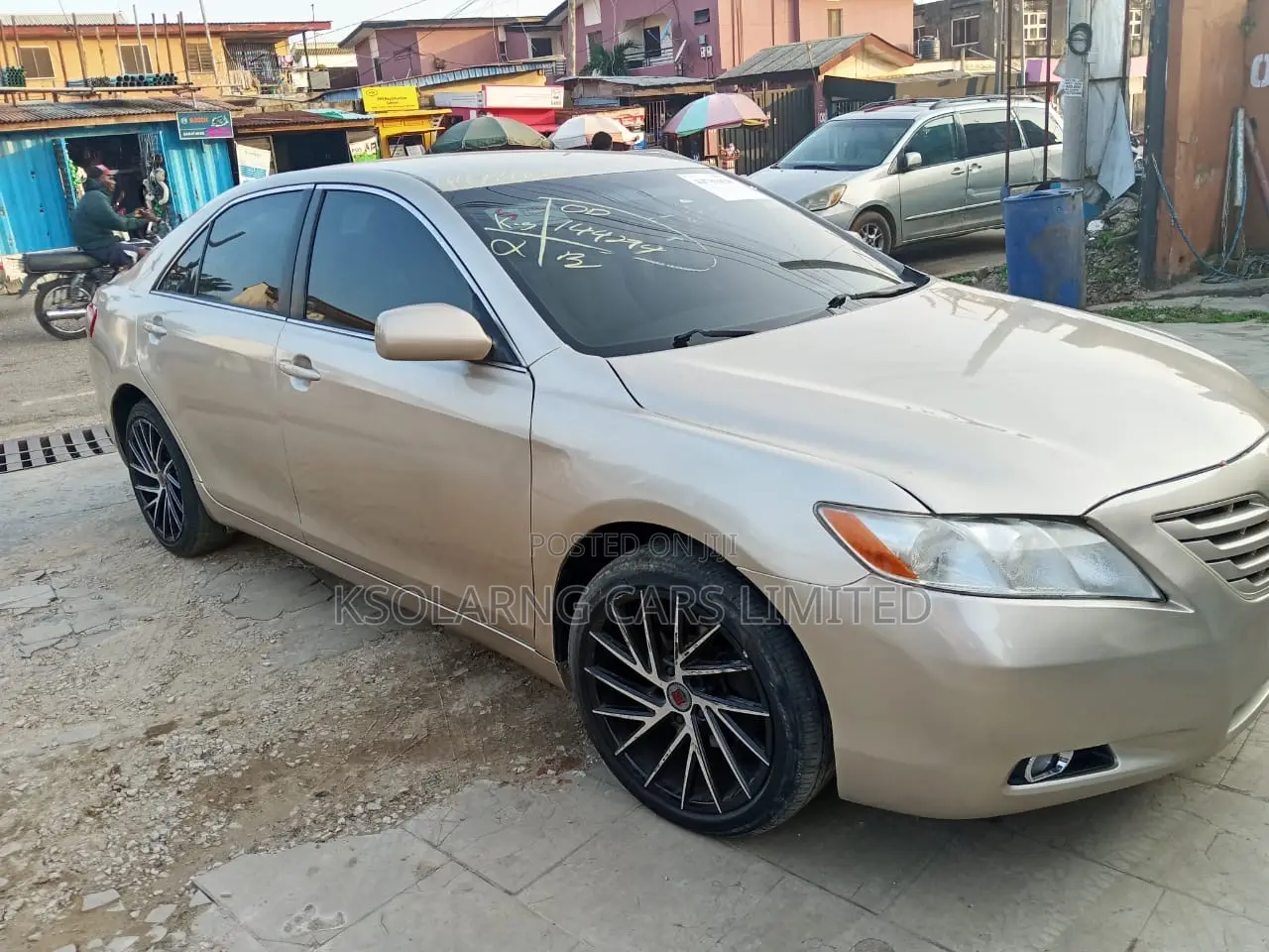 Toyota Camry 2008 Gold