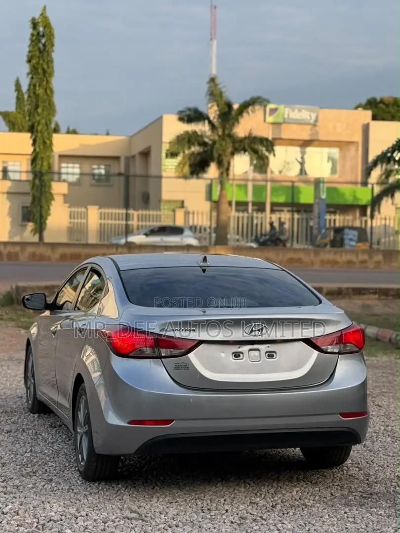Hyundai Elantra 2015 Gray