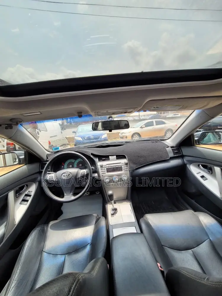 Toyota Camry SE V6 4dr Sedan (3.5L 6cyl 6AM) 2010 Gray