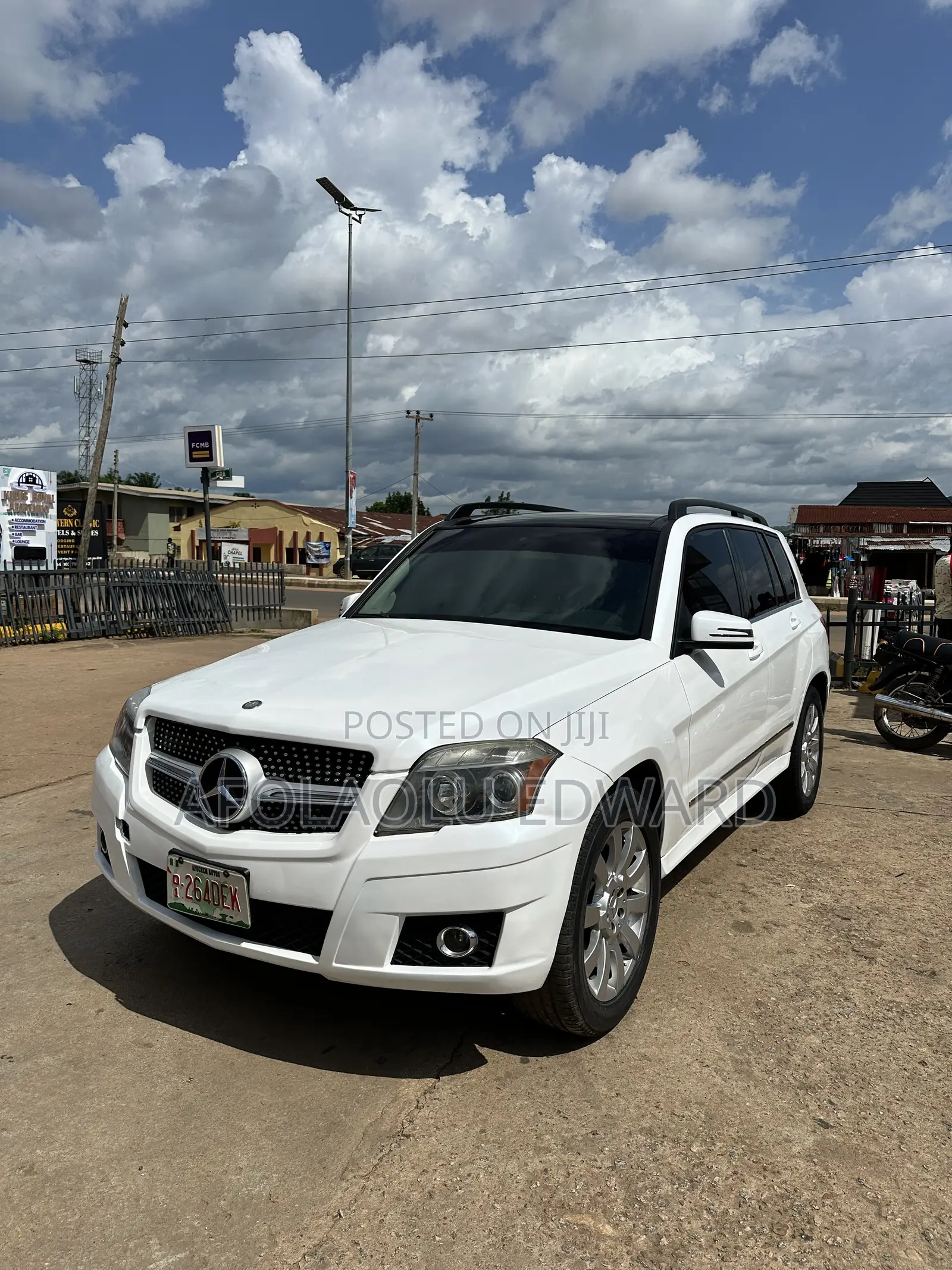 Mercedes-Benz GLK-Class 350 2010 White