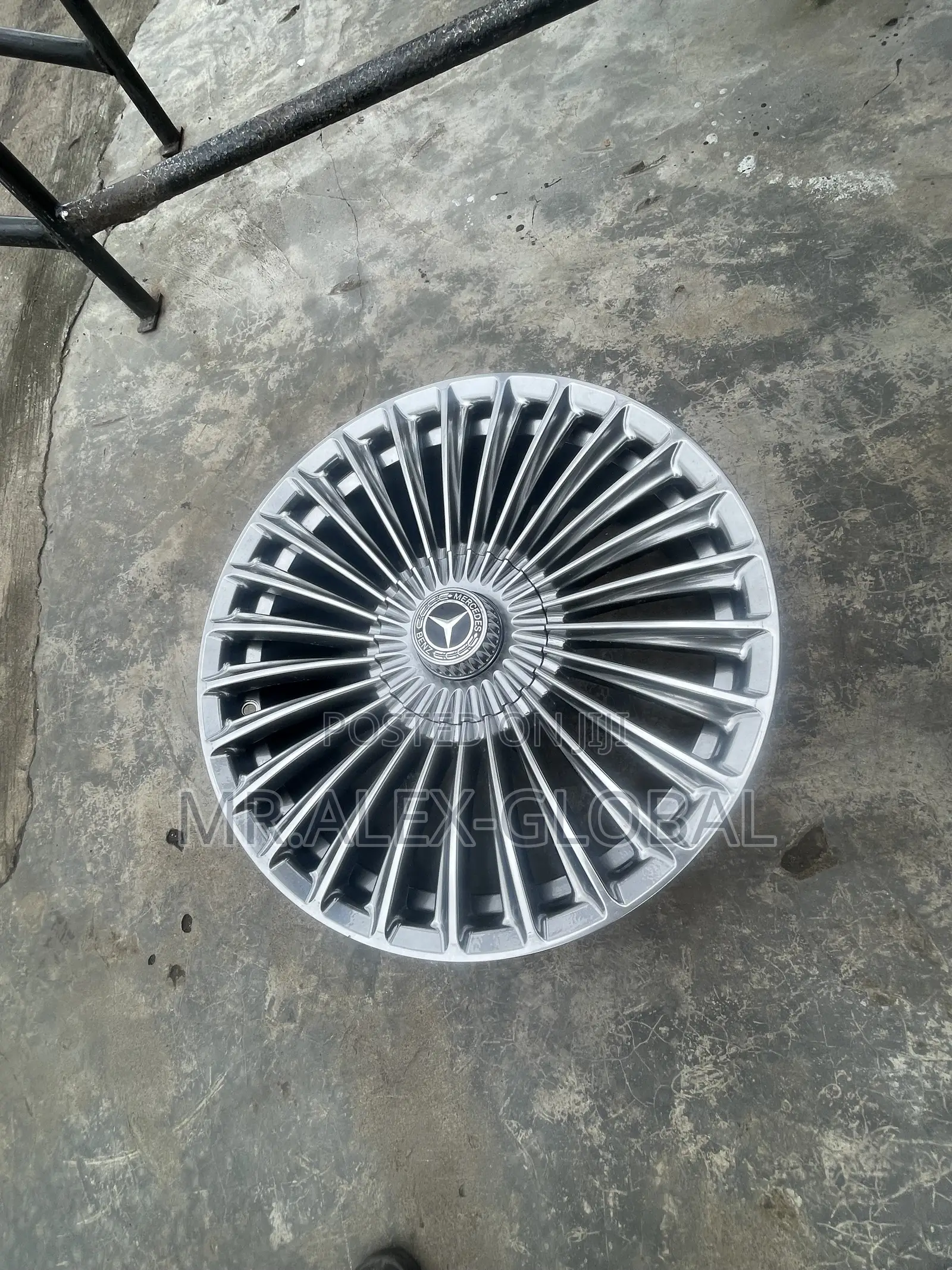 18 INCHES Polish Mercedes and Universal Rim