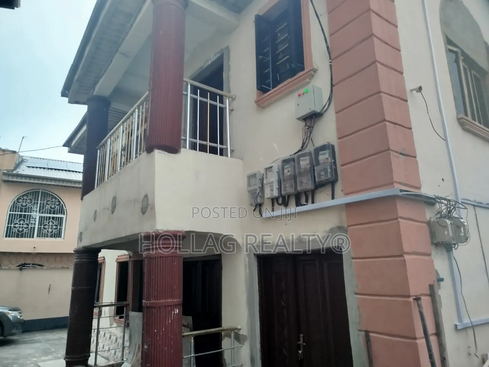 Mini Flat in Ago Palace for rent