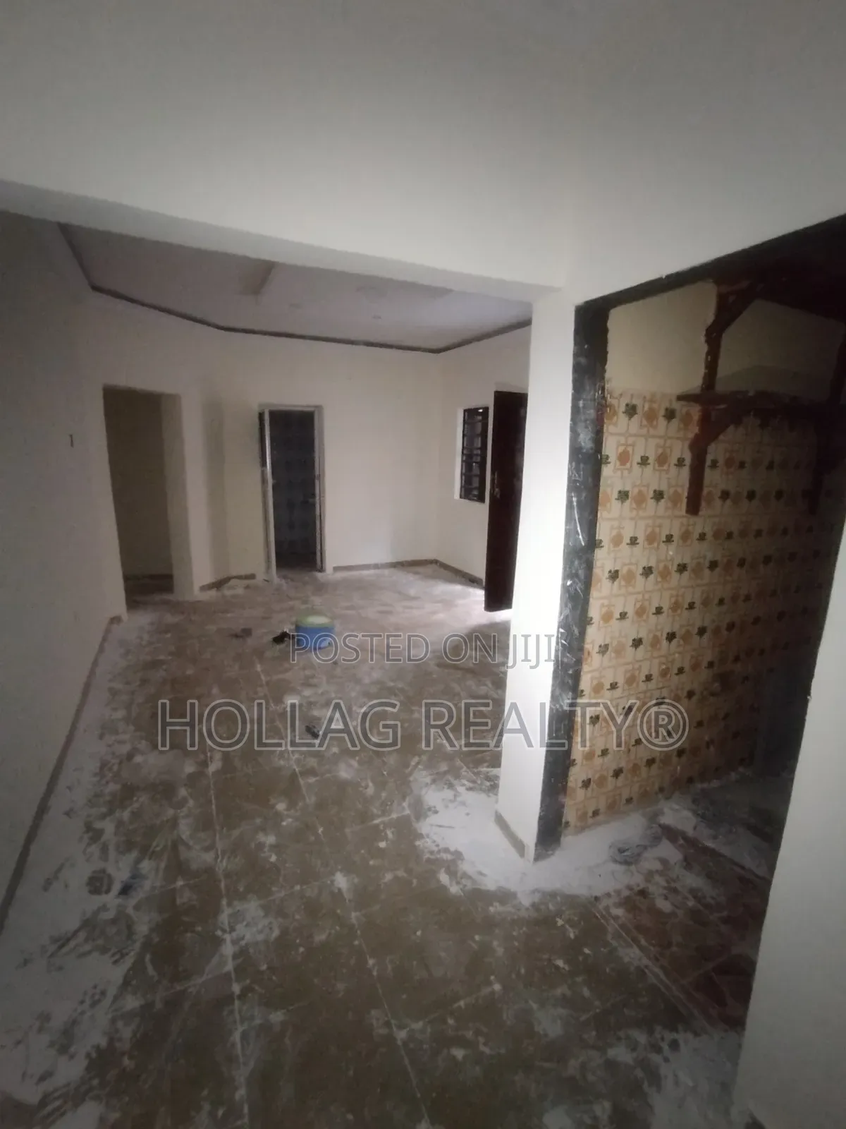 Mini Flat in Ago Palace for rent