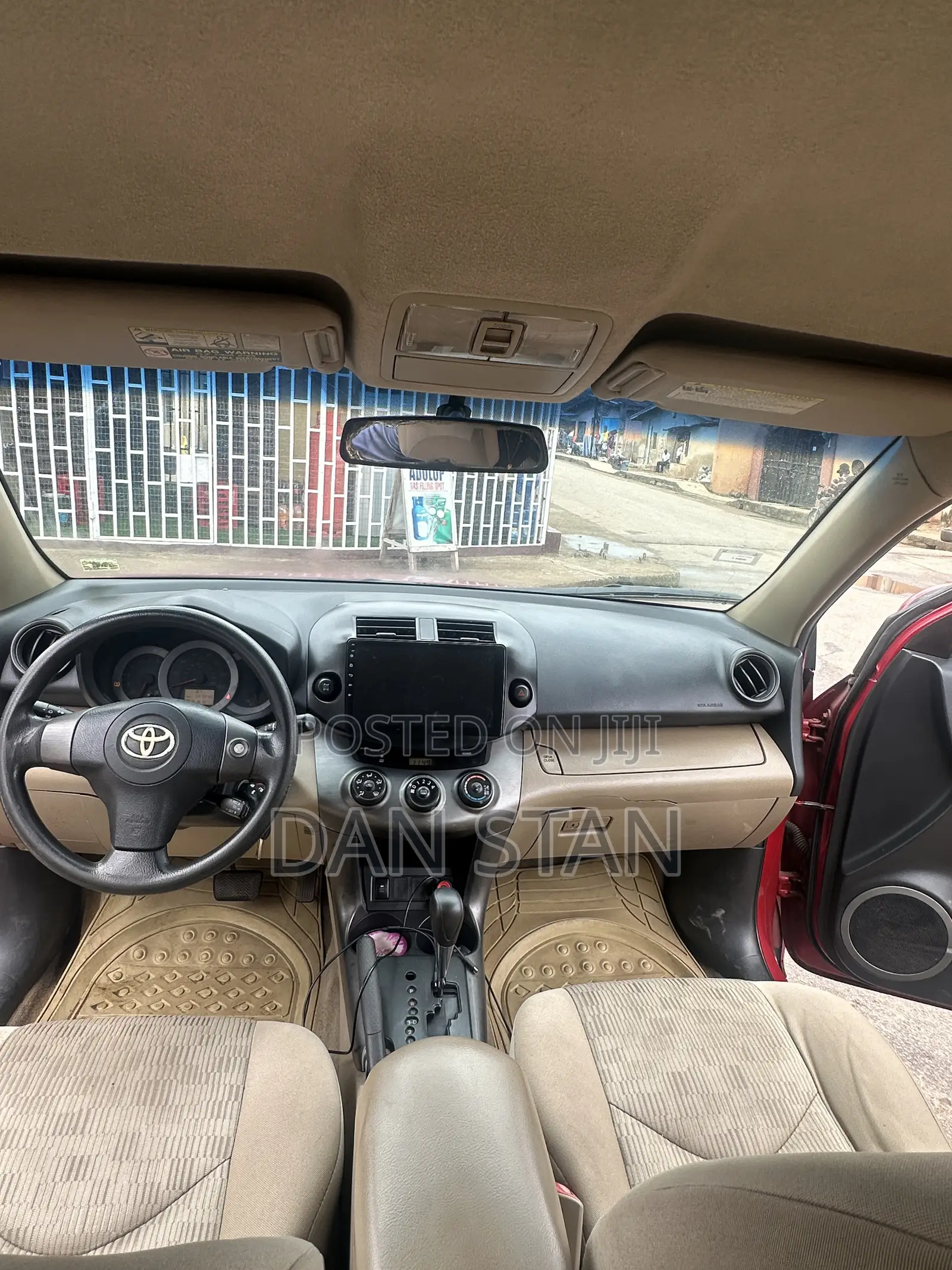 Toyota RAV4 2011 Red