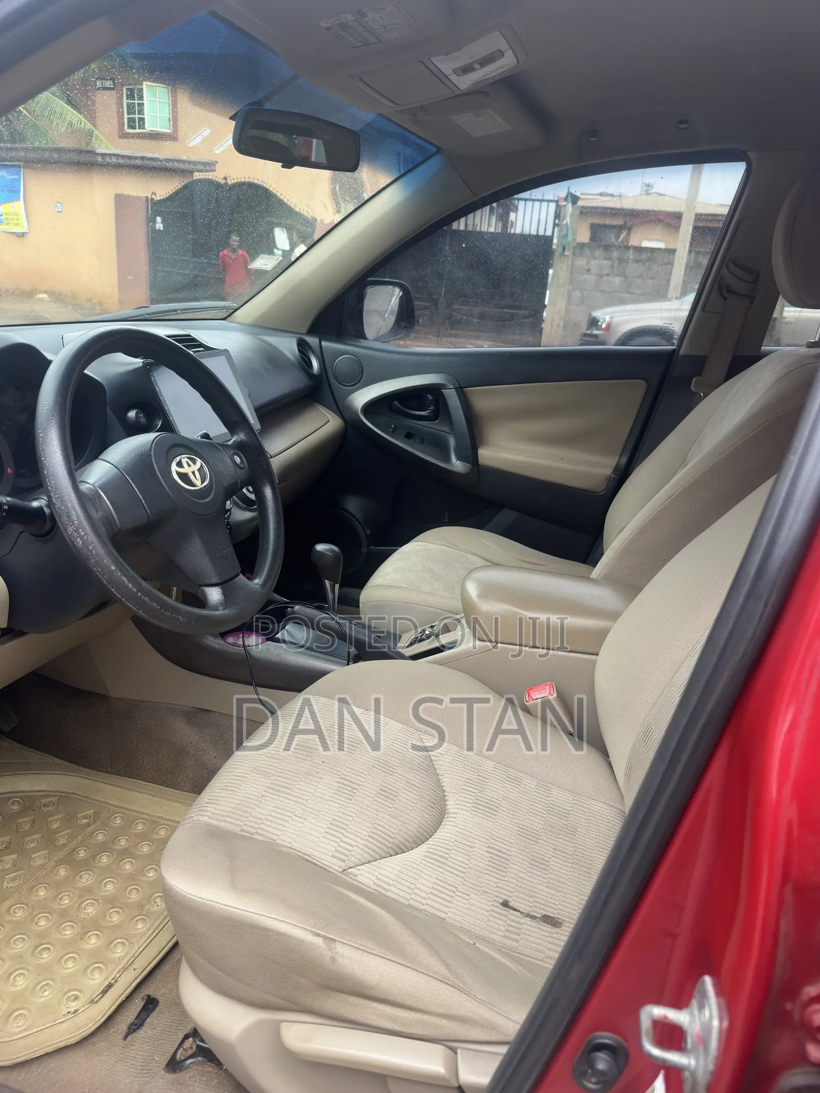 Toyota RAV4 2011 Red