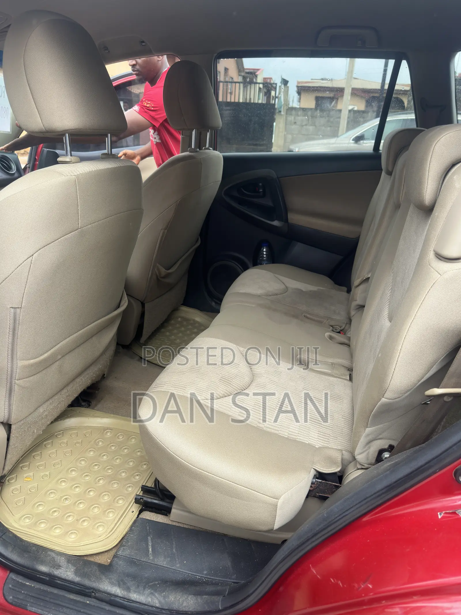Toyota RAV4 2011 Red