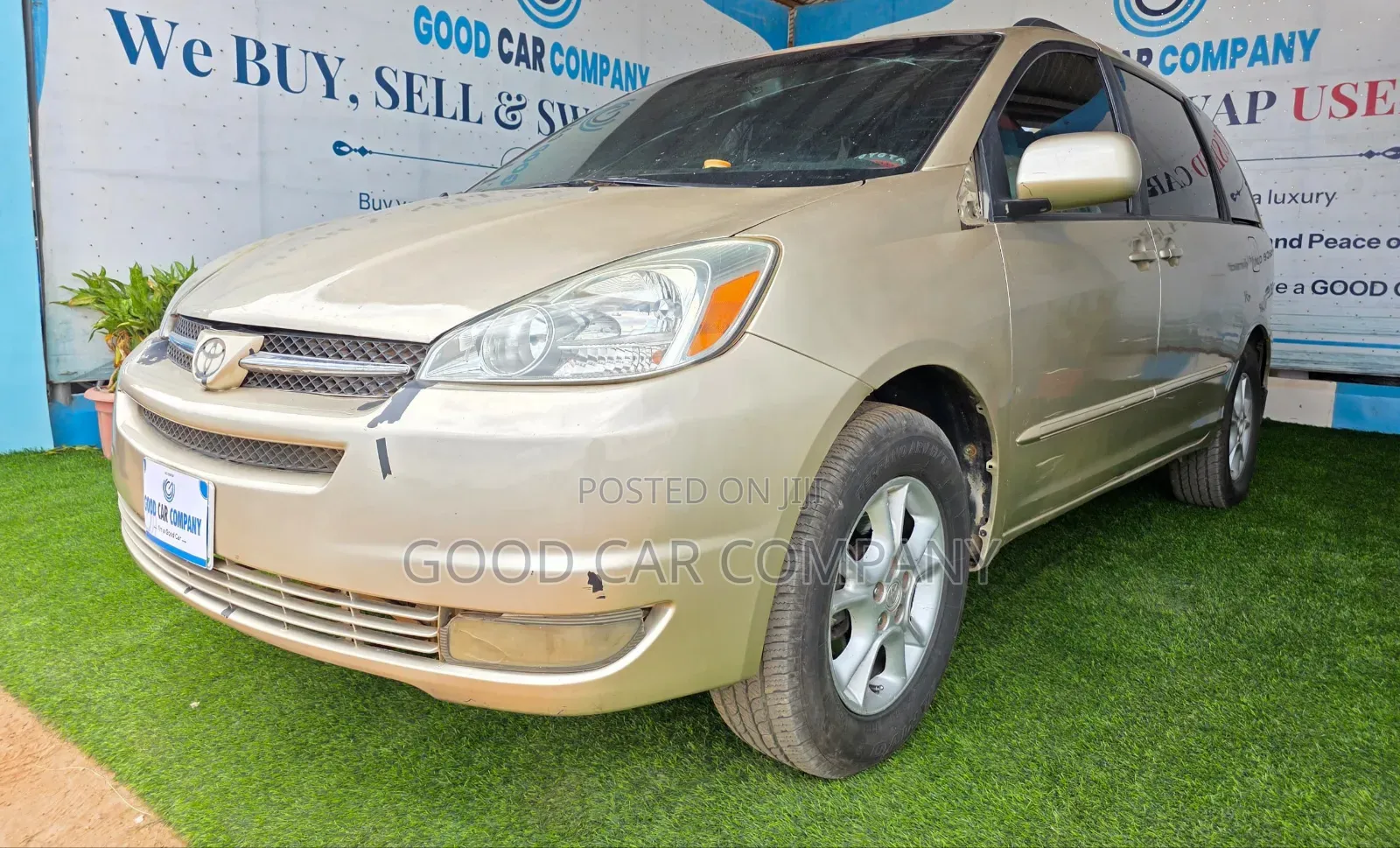 Toyota Sienna 2004 Gold