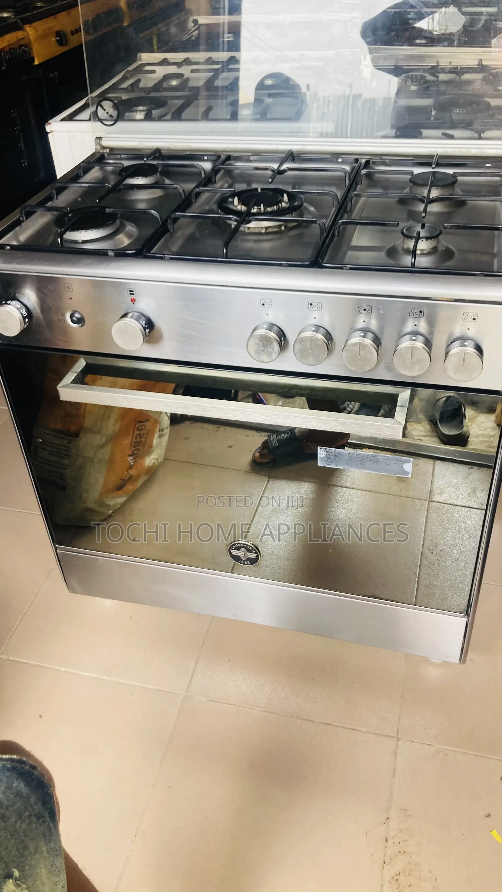Clean Imported 5 Burner Gas Cooker