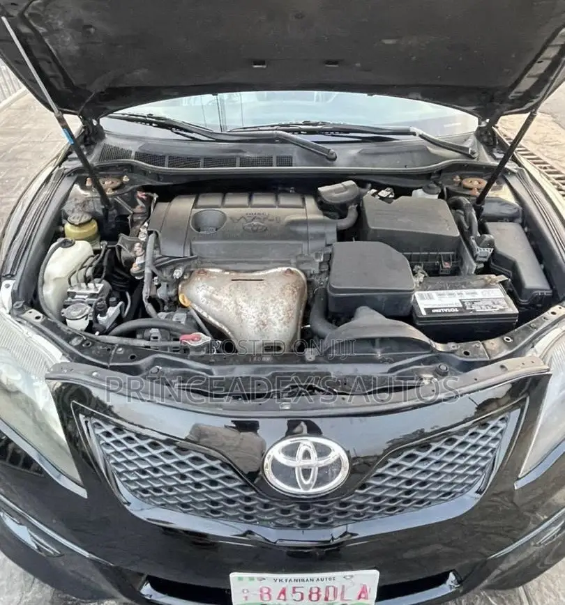 Toyota Camry SE 4dr Sedan (2.5L 4cyl 6A) 2011 Black