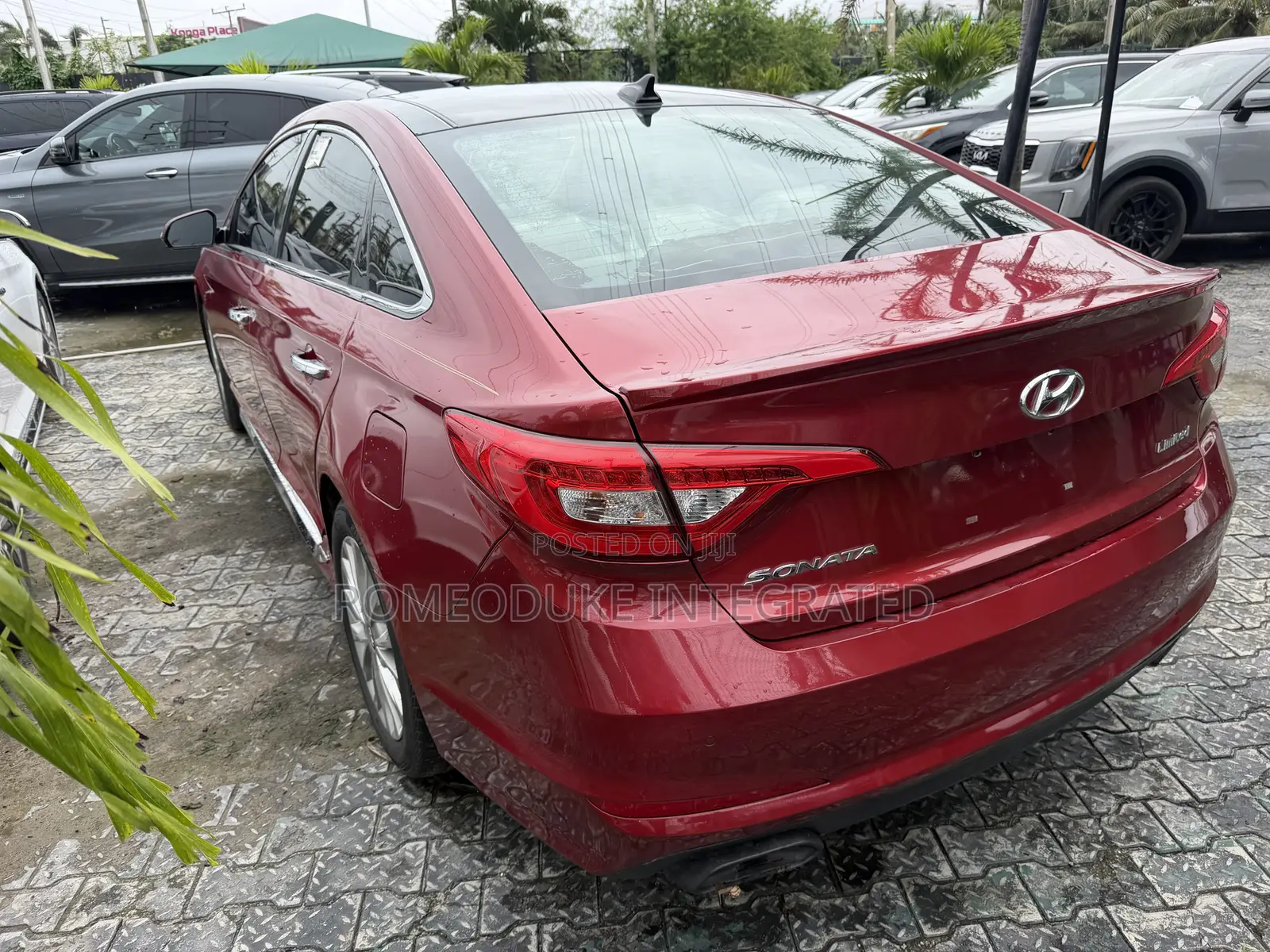Hyundai Sonata Limited 4dr Sedan (2.4L 4cyl 6A) 2015 Red