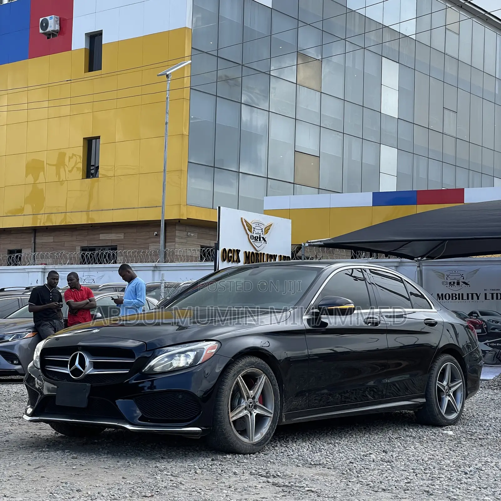 Mercedes-Benz C300 2017 Black