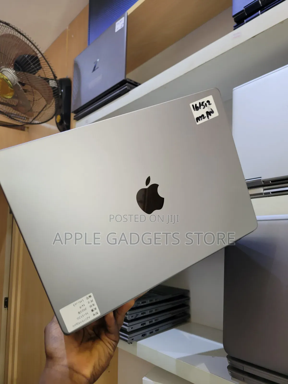 Laptop Apple MacBook Pro 2023 M2 16GB Intel Core Ultra 7 SSD 512GB
