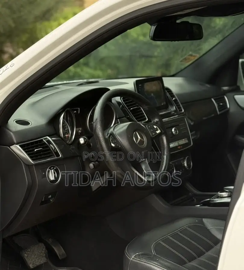 Mercedes-Benz GLE-Class AMG GLE 63 4MATIC 2016 White