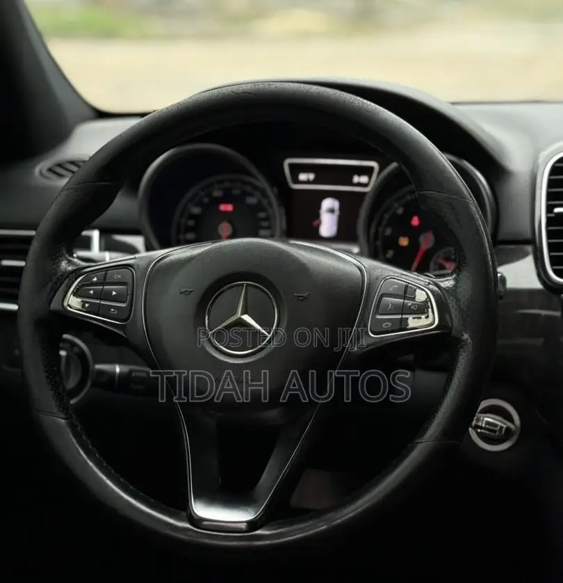 Mercedes-Benz GLE-Class AMG GLE 63 4MATIC 2016 White
