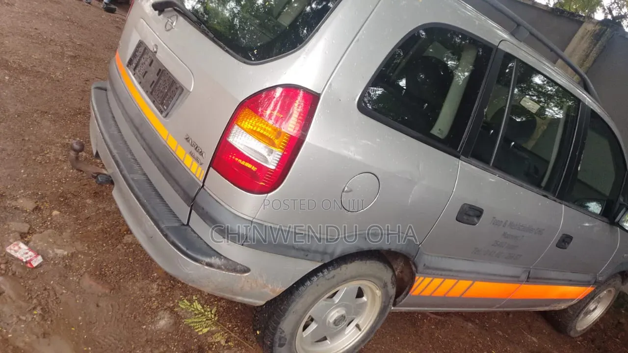 Opel Zafira 2004 Silver