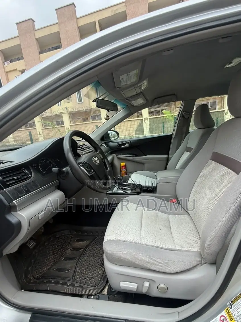 Toyota Camry 2014 Silver